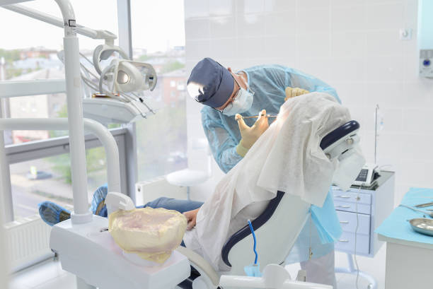 Best Weekend Emergency Dentist in Mont Belvieu, TX